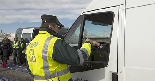  campaña especial de control sobre los vehículos de transporte de mercancías, tanto camiones como furgonetas