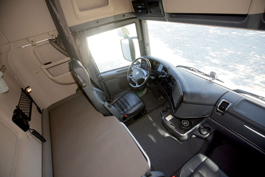 Cabina del Scania R 500 EEV Highline
