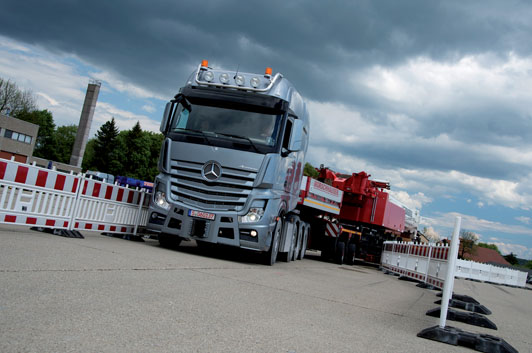 Mercedes-Benz Actros 4163 LS 8x4 SLT