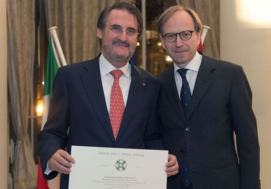 Entrega de la orden Stella d´Italia