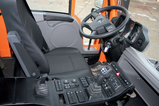 Cabina del Unimog