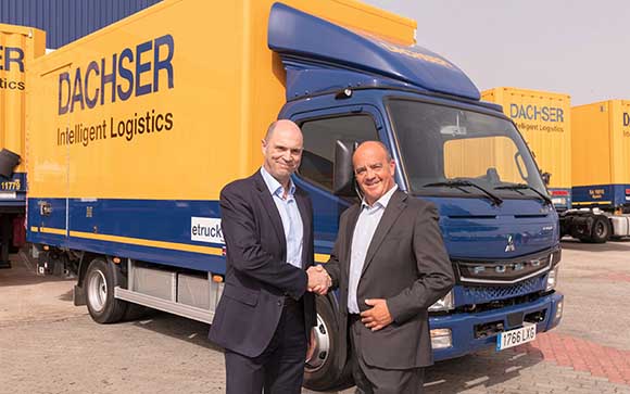 Celestino Silva, Managing Director European Logistics Iberia de Dachser y Antonio García-Patiño, CEO de Mercedes-Benz Trucks España
