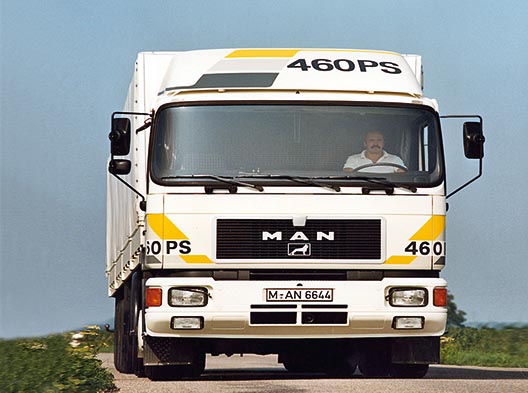 gama F90, lanzada en 1986 marcaría el futuro de la imagen de los camiones MAN
