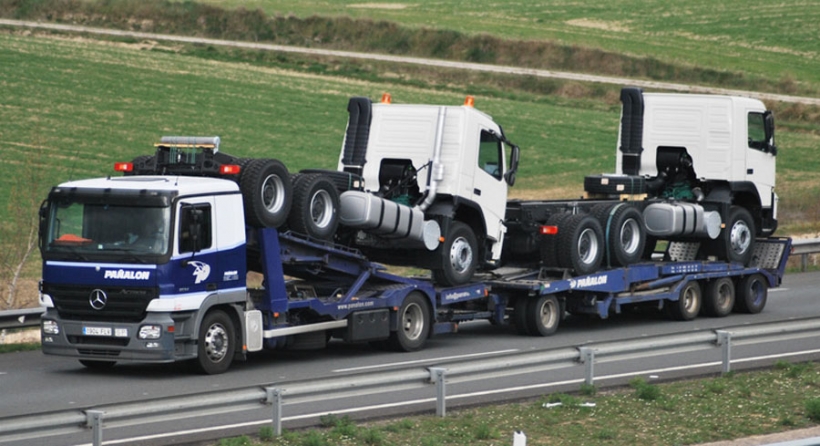 Transporte de vehículos industriales