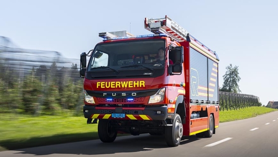 Vehículo de Extinción de Incendios Pequeño FUSO Canter 4x4