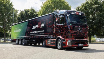 Logistik Schmitt amplía su flota eléctrica con los primeros eActros 600 para transporte internacional