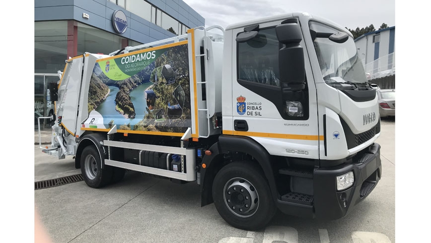  Iveco Eurocargo ML120E25/P de recogida de residuos del Ayuntamiento de Galicia