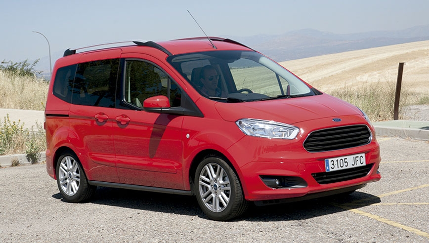 Ford Tourneo Courier Titanium