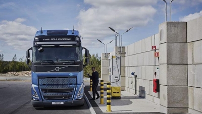 150 camiones de hidrógeno y 8 estaciones de repostaje de hidrógeno para camiones