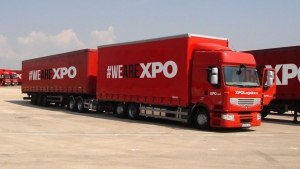 Megacamión XPO Logistics