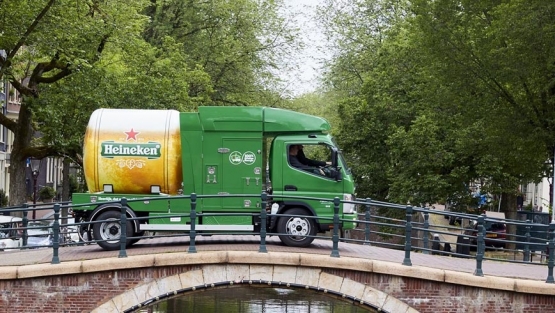 FUSO eCanter adaptado para Heineken