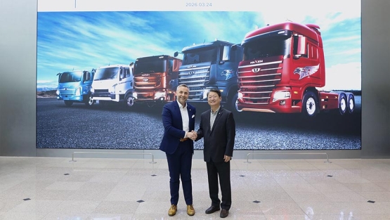 FPT y Tata Daewoo renuevan alianza estratégica