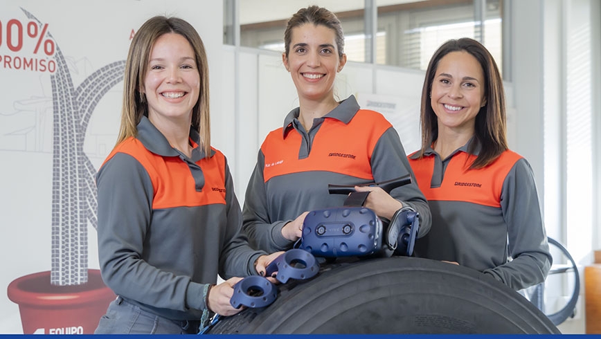 Mujeres trabajando en Bridgestone