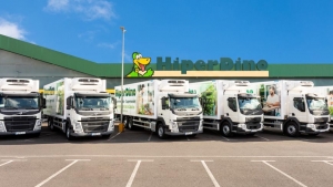 Camiones Volvo adquiridos por Grupo Dinosol en Canarias