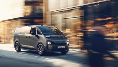 Renault Trafic E-Tech eléctrico: furgón urbano conectado y sostenible