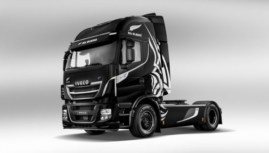 Nuevo Stralis XP All Blacks