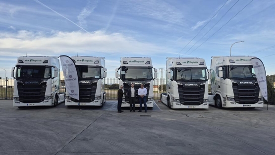 SKA Logistik suma 5 Scania V8