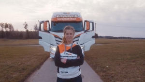 Judith Ehrmann, mecánica del equipo de carreras de camiones Schwabentruck