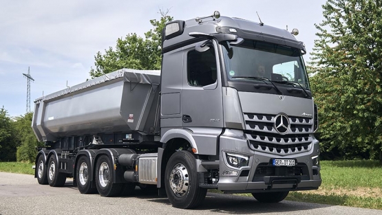 Camión Mercedes-Benz Trucks para la construcción