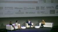 Mesa redonda "Al frente del motor" del 2º Congreso Nacional de la Mujer en el Transporte