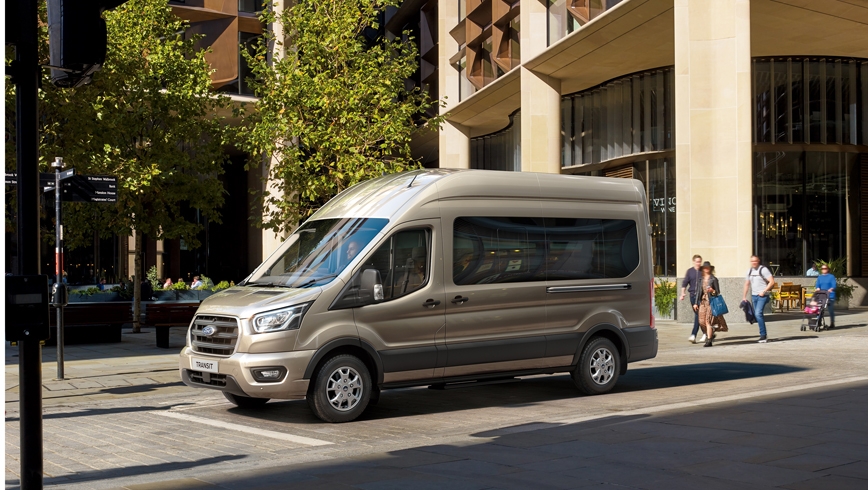 Ford Transit con caja automática de 10 velocidades