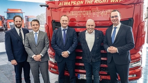 Révész Group recibe su camión DAF 1.500 en Hungría