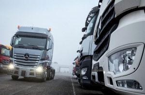 Custom Tailored Trucks de Mercedes-Benz