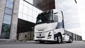 Volvo Trucks celebra su 100 aniversario con una edición especial de sus FH y FH16