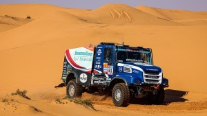 Mitchel Van Den Brink se lleva la 6ª etapa del Dakar de camiones