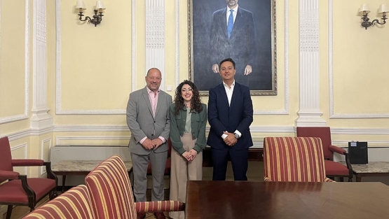 AET y Clúster IA Madrid impulsan la innovación en transporte y logística