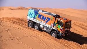 Camión del Dakar 2023 MAN 6x6 propulsado por diésel e hidrógeno