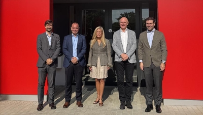 Renault Trucks España muestra su nueva sede de Getafe a la Comunidad de Madrid