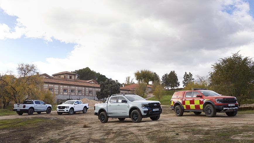 Curso off‑road para emergencias con Ford Ranger Híbrido Enchufable