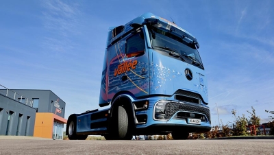 Mercedes-Benz eActros 600 llega al Grupo Vallée con nueva infraestructura de carga