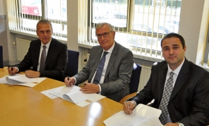 Firma del acuerdo entre DAF y Tatra Trucks