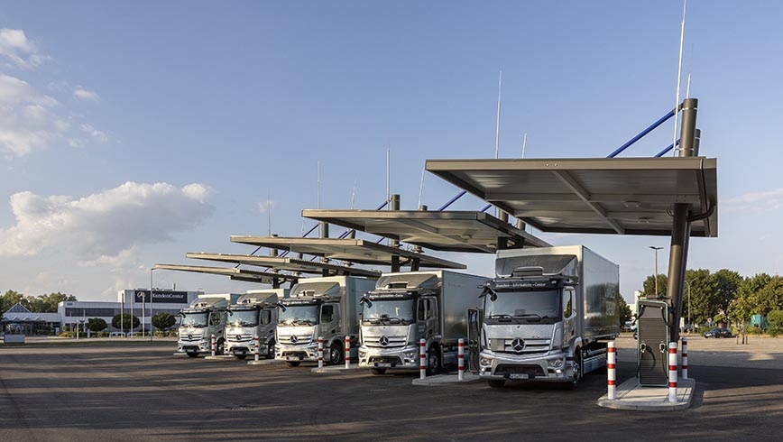 Parque de carga de Mercedes-Benz Trucks