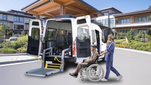 Transporte adaptado para personas mayores