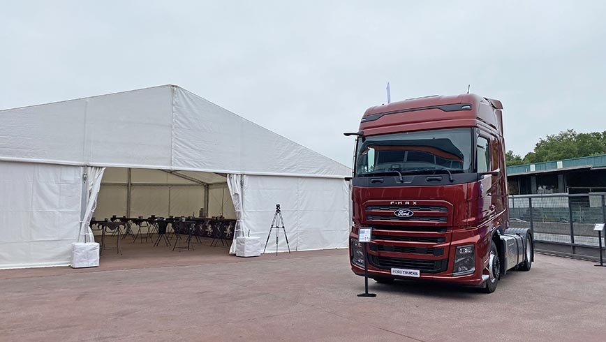 López y Vázquez presenta el nuevo Ford Trucks F-MAX MCA en Lugo