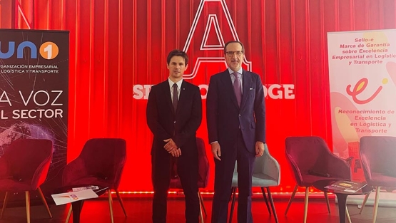 El director general de Transports i Mobilitat de la Generalitat de Catalunya, Oriol Martori, y el presidente de UNO, Francisco Aranda.