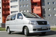 Prueba de Toyota Hiace Combi DXL 2.5 D-4D